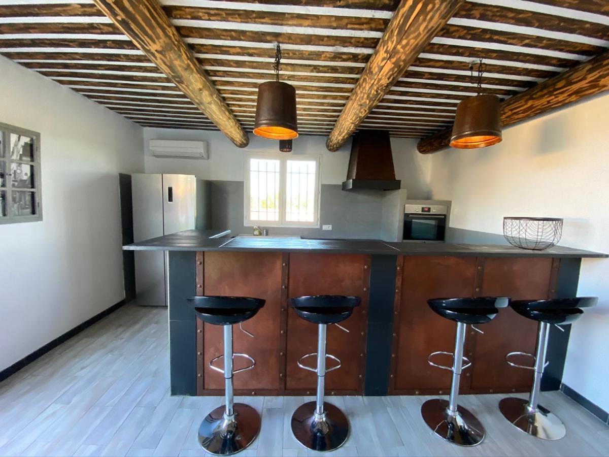 Domaine Des Francobelges - Appartements Lauris Extérieur photo