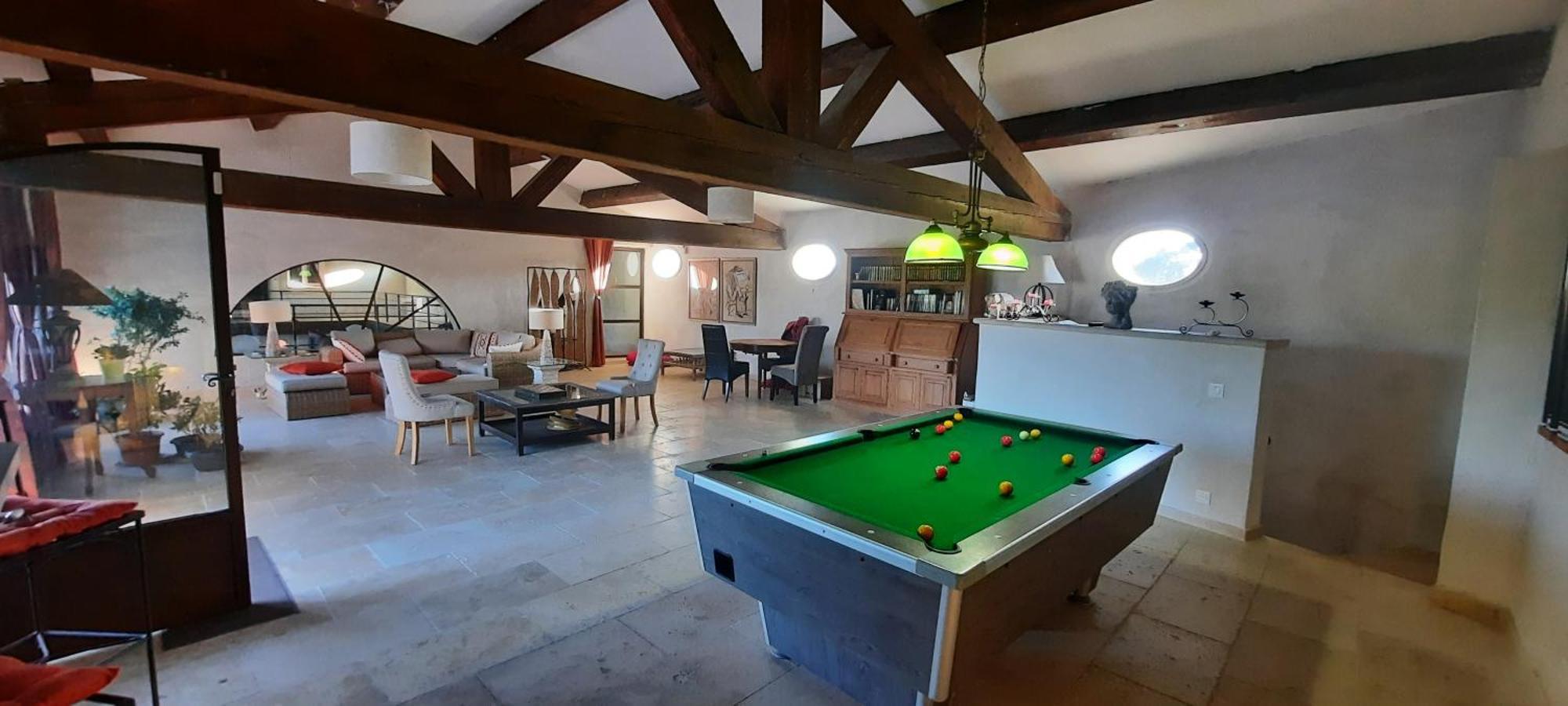 Domaine Des Francobelges - Appartements Lauris Extérieur photo